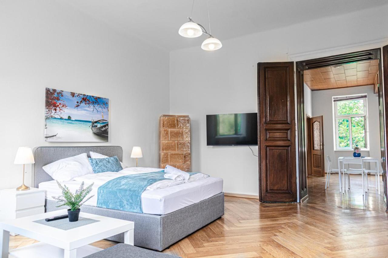 Apartmán Brilliant 2Br Apt. Near Akh-Hospital Vídeň Exteriér fotografie