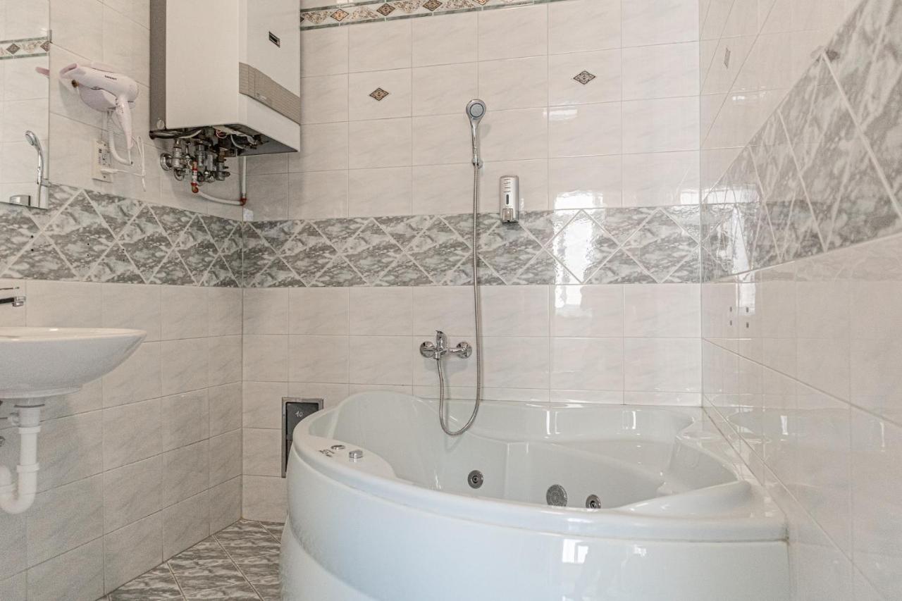 Apartmán Brilliant 2Br Apt. Near Akh-Hospital Vídeň Exteriér fotografie