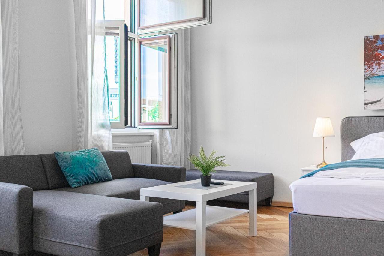 Apartmán Brilliant 2Br Apt. Near Akh-Hospital Vídeň Exteriér fotografie